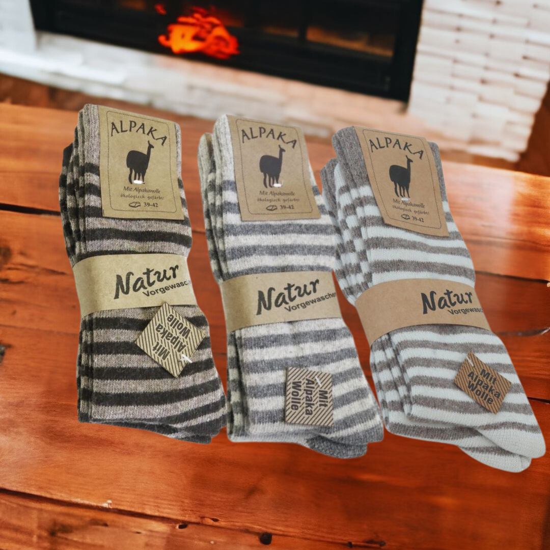 Gestreifte Socken aus Alpakawolle