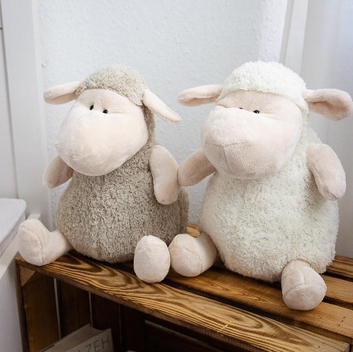 Schaf Kuscheltier in weiß oder beige
